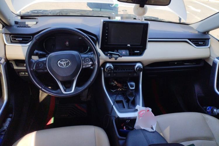 Used Toyota RAV4 2021 2.0L CVT Two-Wheel Drive Fashion PLUS Edition