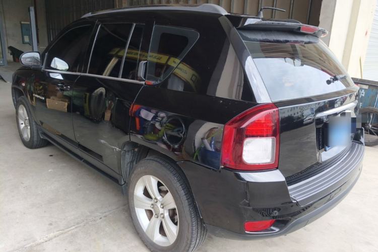 Used Jeep Compass 2014 2.0L two-wheel drive sport version