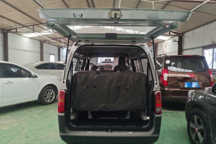 Used Wuling Zhiguang 2023 1.5L Practical Version 5/7 Seats
