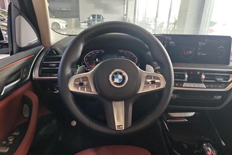 Used BMW X3 2023 Restyled xDrive30i Leading Edition M Night Sky Package Steering Wheel