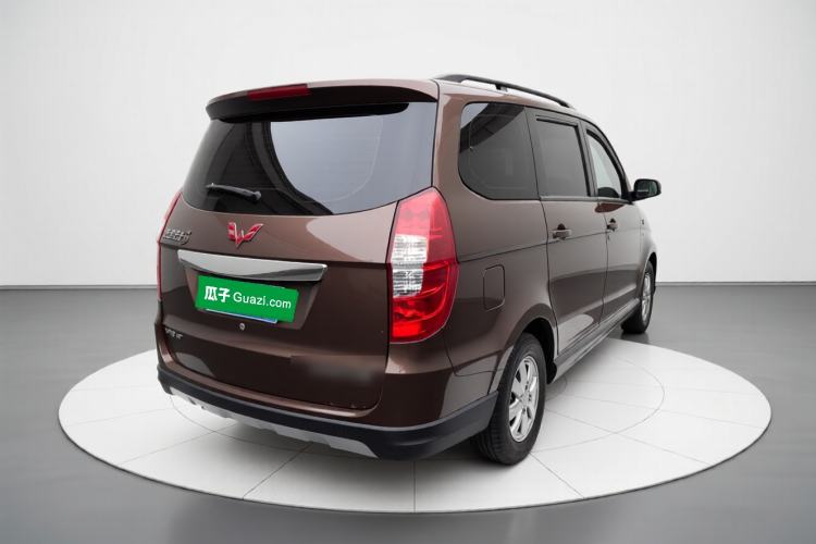 Used Wuling Hongguang 2014 1.5L S Automatic Comfort Edition Exterior 5