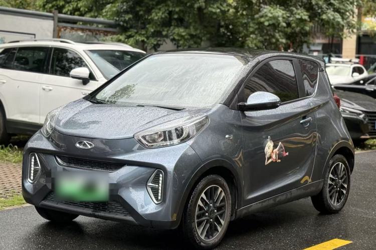 Used Chery QQ Little Ant 2022 Revised Version Sweet Pink Edition Half-Sugar Version Lithium Iron Phosphate 30.7 kWh 30 kW 301 km