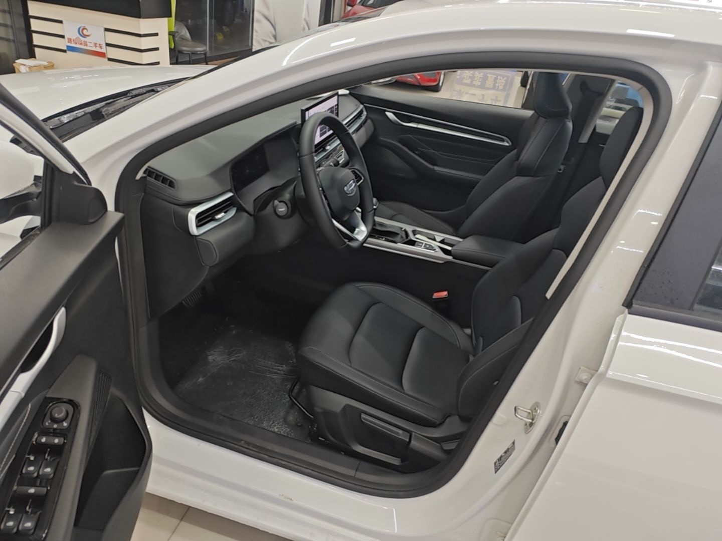 Geely Auto Emgrand 2026 Model 4th Generation 4 Millionth Anniversary Edition 1.5L CVT Overdrive Edition — снимка 17