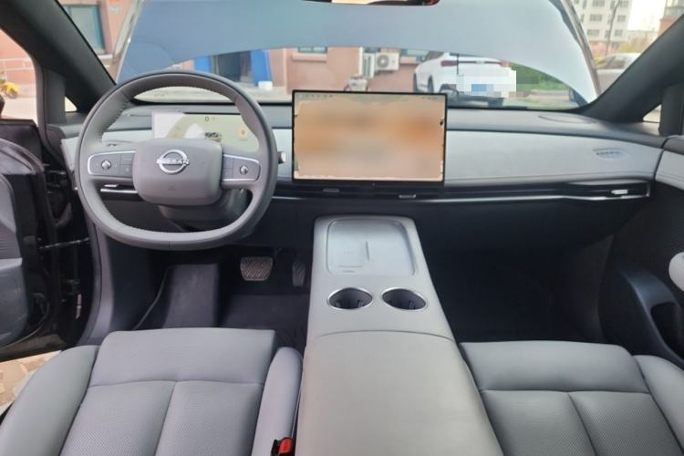 Used Nissan N7 2025 510 Pro Center Console