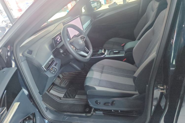 Used Volkswagen ID.4 CROZZ 2025 Pure Edition Left Front Seat