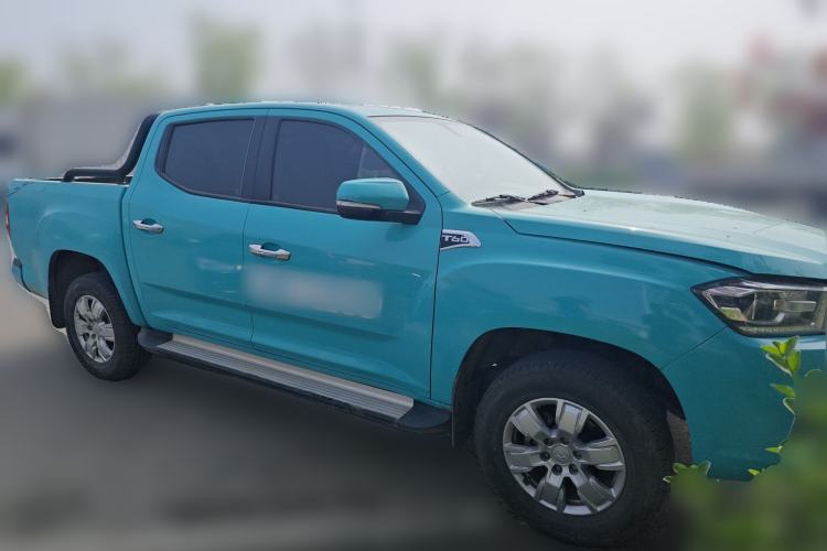 Used SAIC MAXUS T60 2017 2.0T Gasoline Automatic 4x4 High-Profile Luxury Standard Cab
