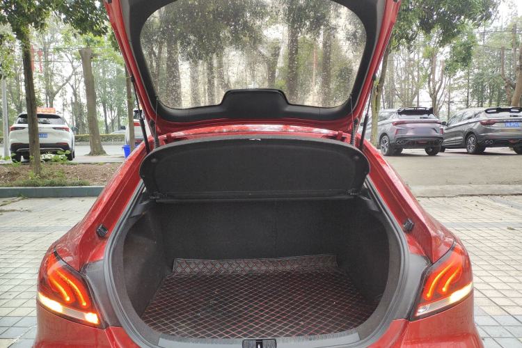 Used MG 6 2017 20T Automatic Luxury Smart Connect Version China V Standard Trunk