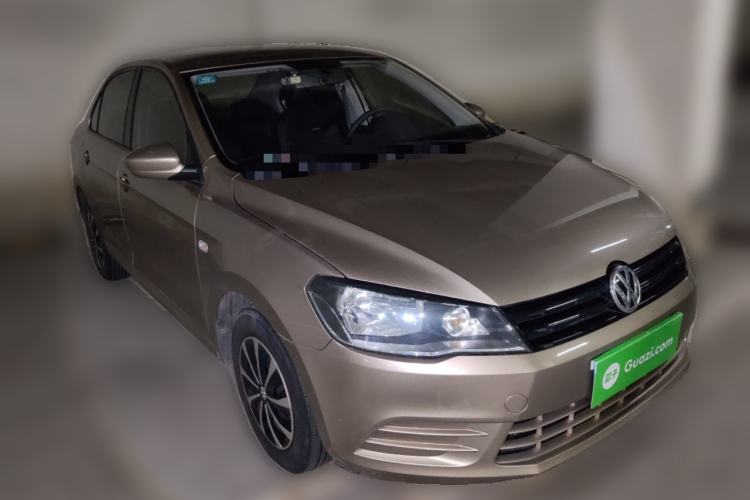 Used Volkswagen Jetta 2013 1.6L Automatic Fashion Model Front Right 45 Deg