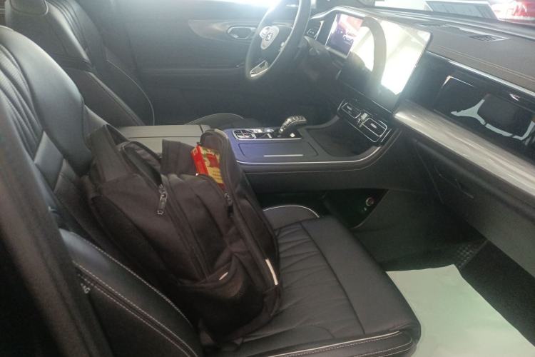 Used GAC Trumpchi GS8 2024 Linghang Series 2.0 TGDI Two-Wheel Drive Luxury Smart Connectivity Version Right Front Seat