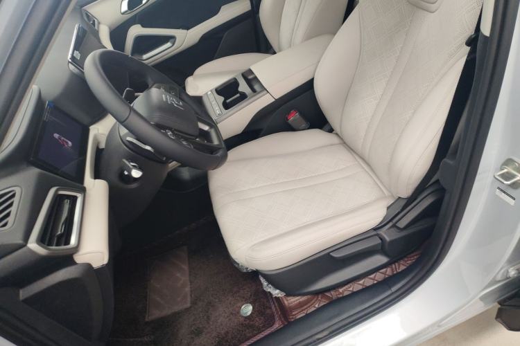 Used BYD Yuan UP 2025 Intelligent Driving Version 401 KM Dynamic Edition