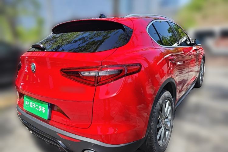 Used Alfa Romeo Stelvio 2017 2.0T 200HP Luxury Edition
