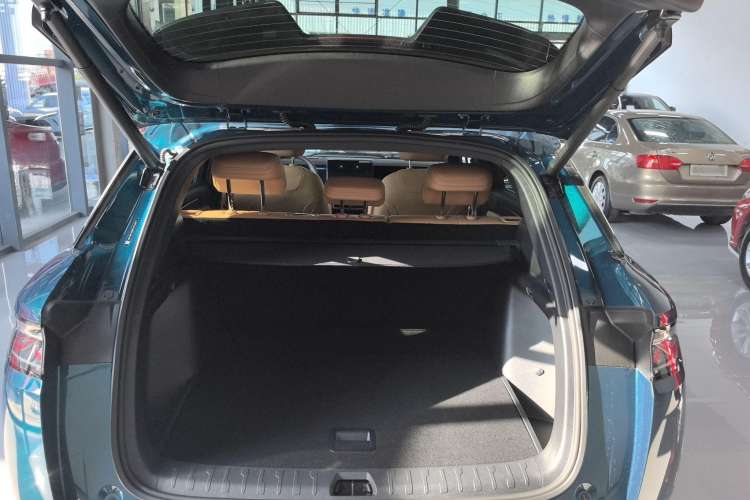 Used BYD Song L DM-i 2024 112 km Beyond Edition