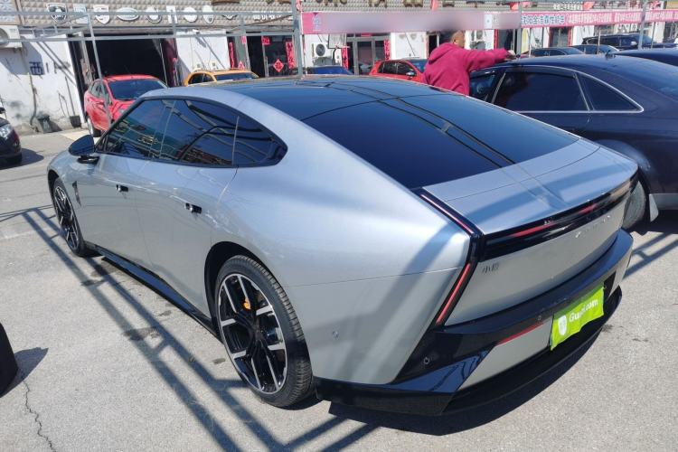 Used XPeng P7 2025 Model—750 All-Wheel-Drive High-Performance Ultra