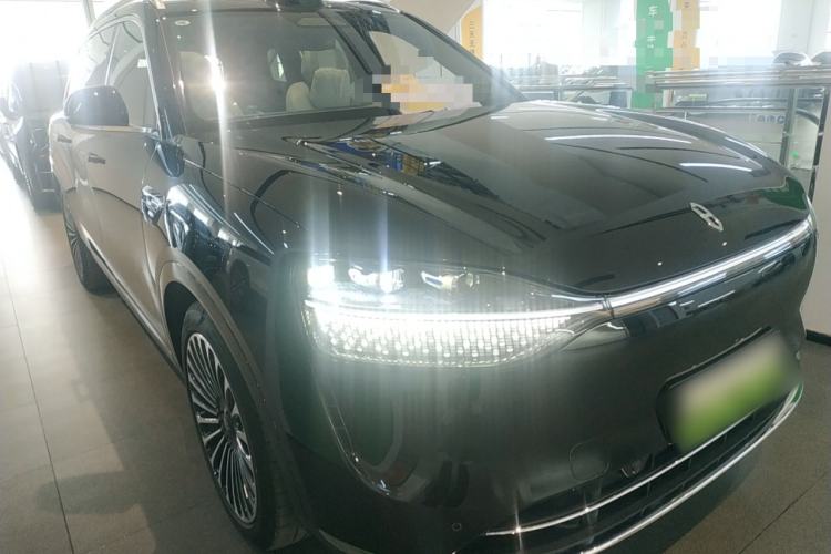 Used Hima AITO M9 2025 Extended-Range Ultra Version 52 kWh 5-Seater Edition Front Right 45 Deg