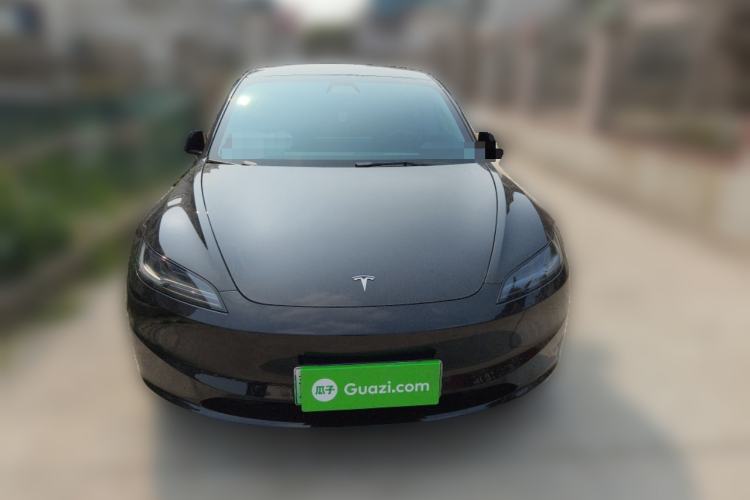 Used Tesla Model 3 2023 Long-Range All-Wheel-Drive Version
