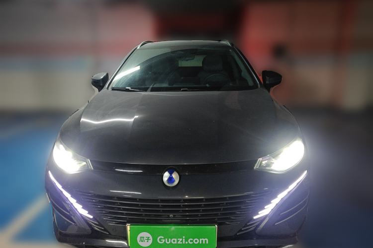 Used Denza N8 2023 Four-Wheel Drive Ultra-Hybrid Flagship Six-Seater Version
