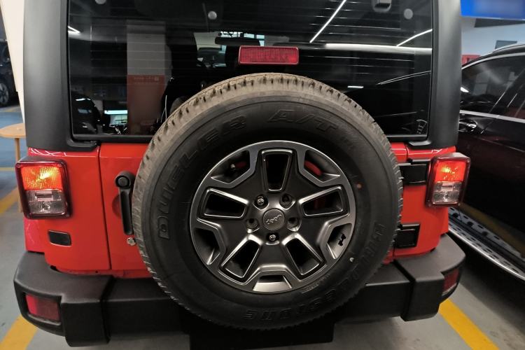 Used Jeep Wrangler 2017 3.0L Sahara Four-Door Comfort Edition Rear