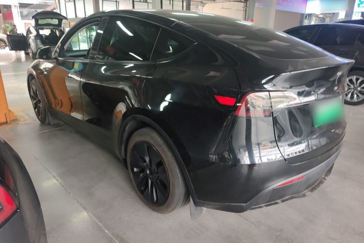 Used Tesla Model Y 2023 Rear-Wheel-Drive Version

