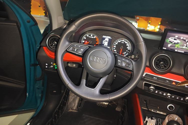 Used Audi Q2L 2018 35 TFSI Fashion Dynamic Version China VI Emission Standard