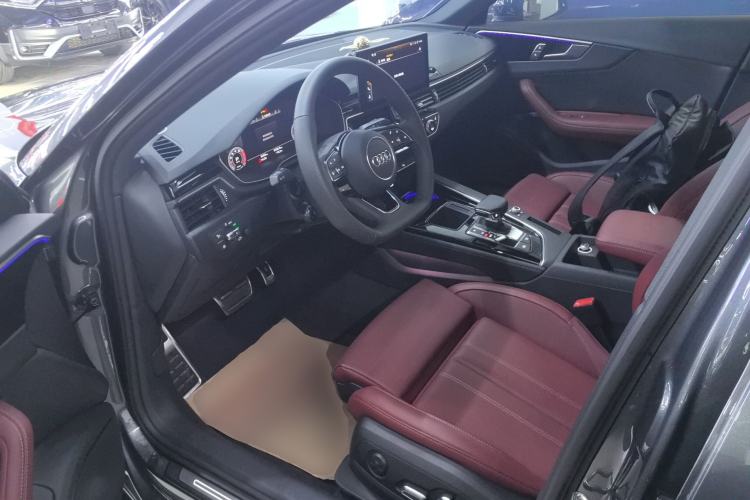 Used Audi A4L 2024 40 TFSI Luxury Dynamic Edition