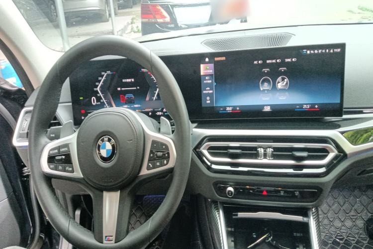 Used BMW 3 Series 2023 320Li M Sport Package Center Console