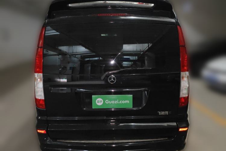 Used Mercedes-Benz Vito 2011 2.5L 7-seater executive version Rear