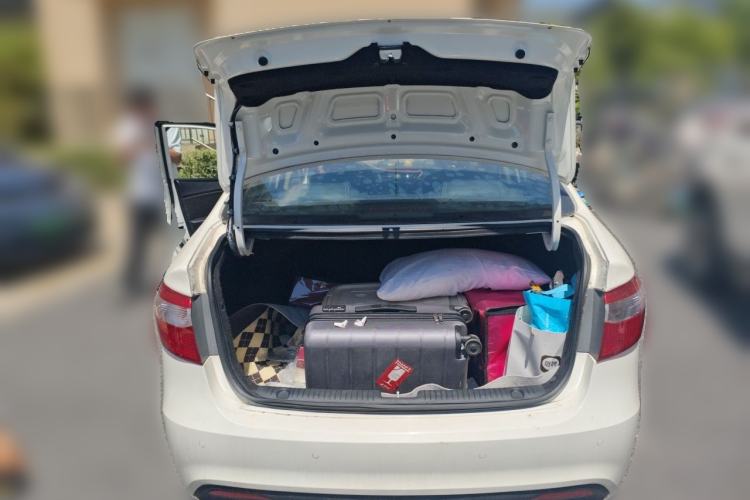 Used Kia K2 2012 Sedan 1.4L MT GLS Commemorative Edition