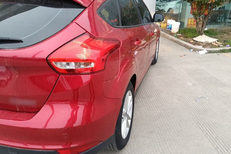 Used Ford Focus 2018 Hatchback Classic 1.6L Automatic Trendy SmartDrive Edition