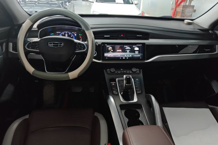 Used Geely Auto Emgrand X7 Sport 2022 1.8TD DCT Zhiya Trim Center Console