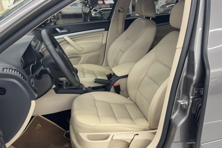 Used Skoda Octavia 2015 Classic Model 1.6L Manual Yijie Edition Left Front Seat