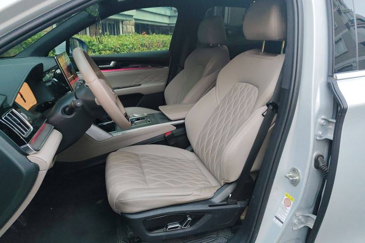 Used BYD Tang New Energy 2024 DM-i Glory Edition 112KM Prestige Model Left Front Seat