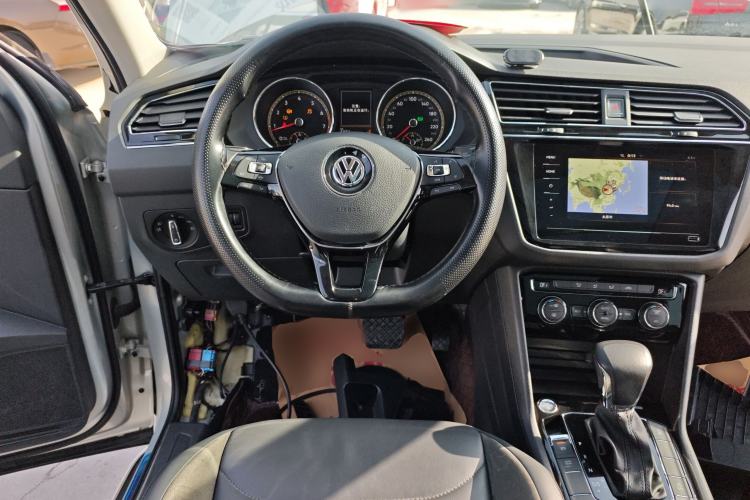 Used Volkswagen Tiguan L 2019 Revised Version 280TSI Automatic Two-Wheel Drive Panoramic Comfort Edition China VI Standard