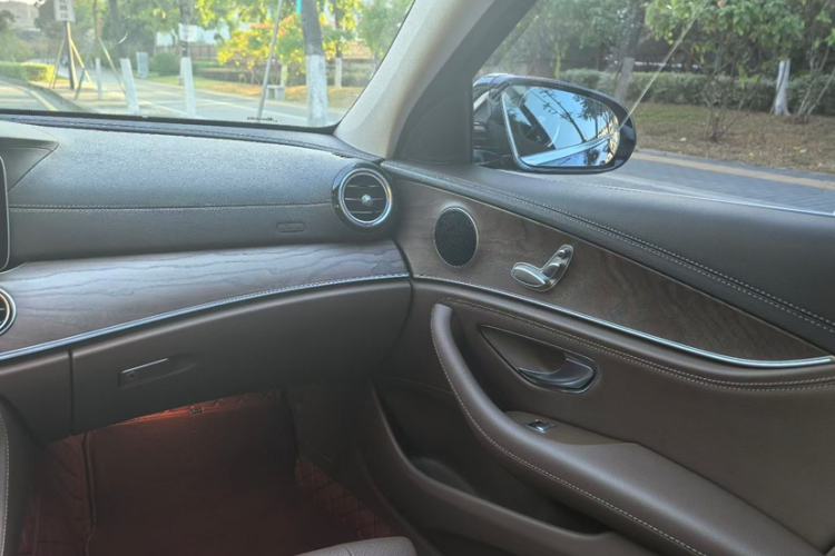 Used Mercedes-Benz E-Class 2022 Second Facelift E 260 L
