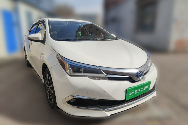Used Toyota Corolla 2017 Revised Dual-Engine 1.8L E-CVT Elite Edition Front Right 45 Deg