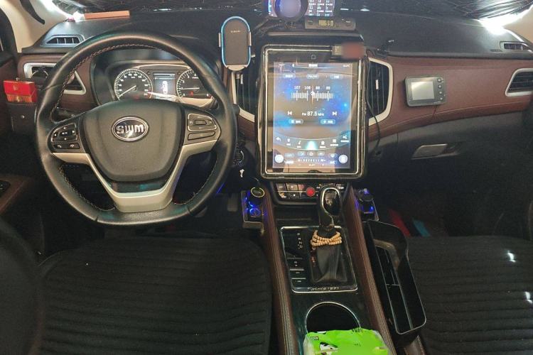 Used SWM X7 2017 1.5T Automatic Smart Enjoyment Version 7 Seats
