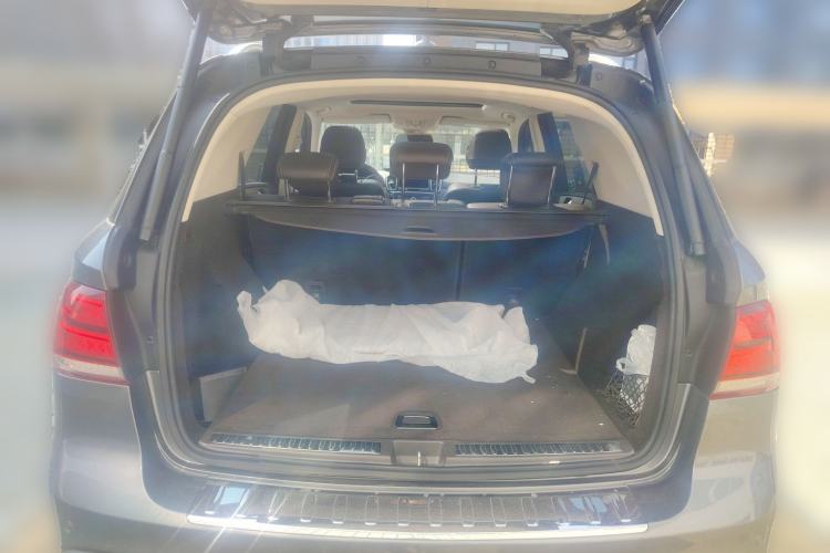 Used Mercedes-Benz GLE 2017 GLE 320 4MATIC Dynamic Model Trunk