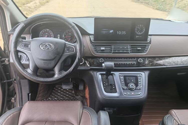 Used SAIC MAXUS G10 2016 2.0T Automatic Luxury Executive Edition