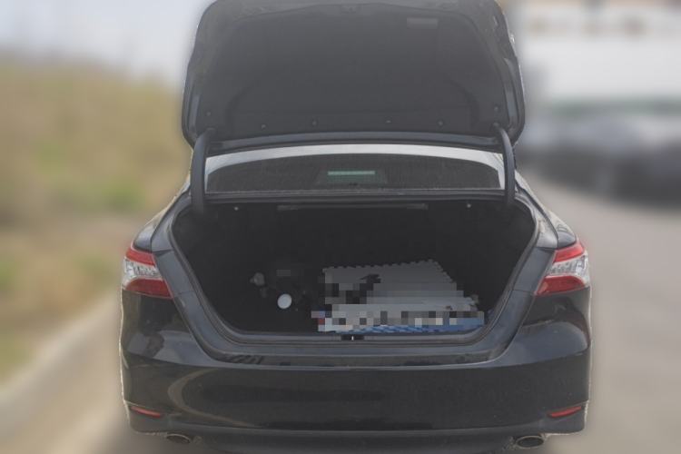 Used Toyota Camry 2021 2.0G Luxury Edition
