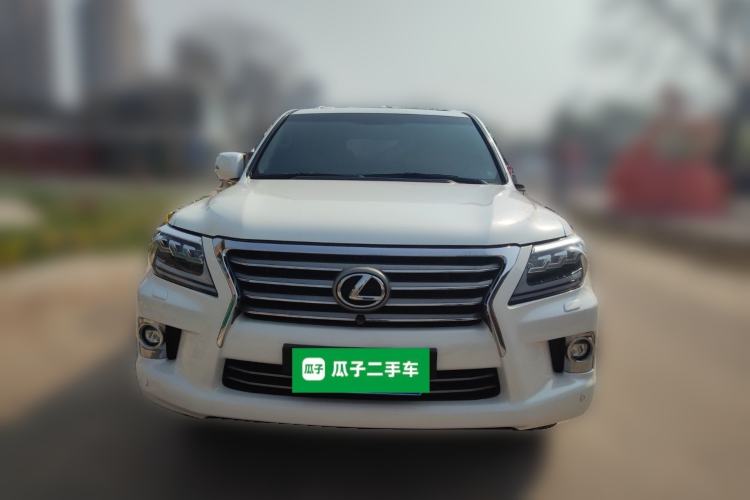 Used Lexus LX 2013 570
