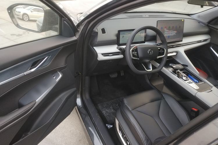 Used Changan CS75 PLUS 2026 Model, Smart Champion Edition 1.5T New Blue Whale Smart Navigation Version