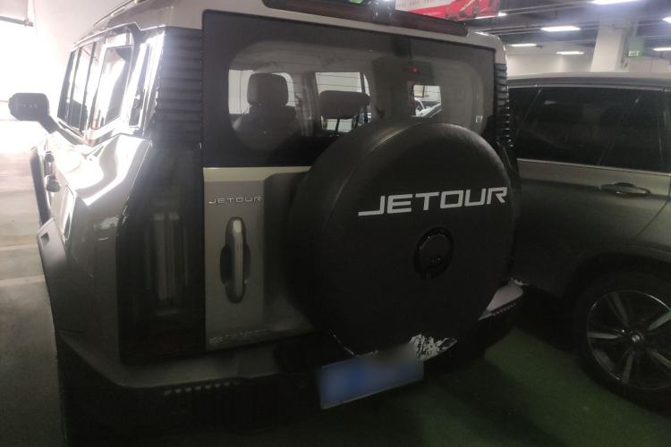 Used JETOUR Traveler 2023 2.0T Four-Wheel Drive Conqueror Rear