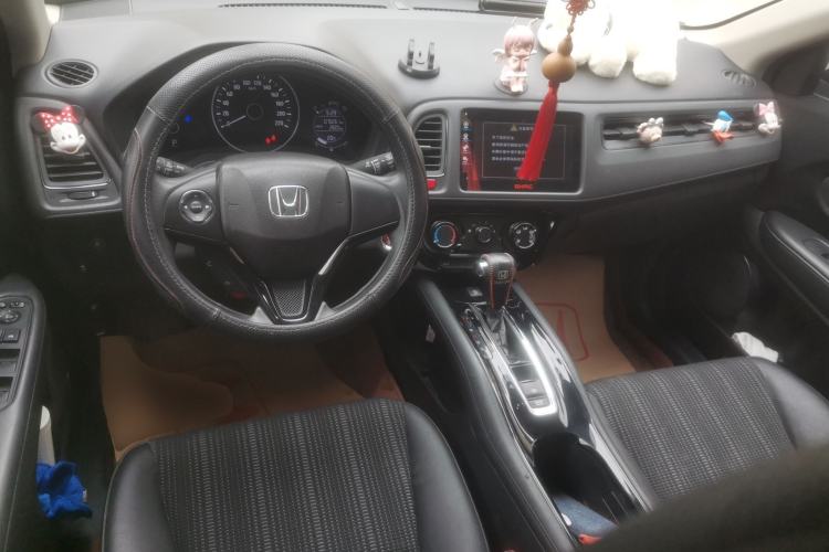 Used Honda Vezel 2017 1.8L CVT Front-Wheel Drive Pioneer Edition Center Console