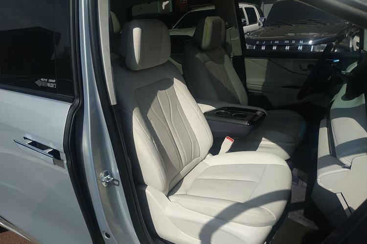 Used Buick GL8 New Energy 2026 Model Lu Zun Luxury Edition
