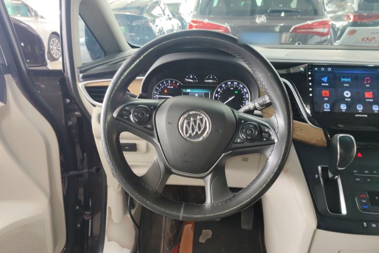 Used Buick GL8 2017 ES 28T Comfort Model China V Standard

