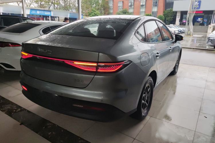 Used BYD Seal 05 DM-i 2026 DM-i 128KM Luxury Edition Rear Right 45 Deg