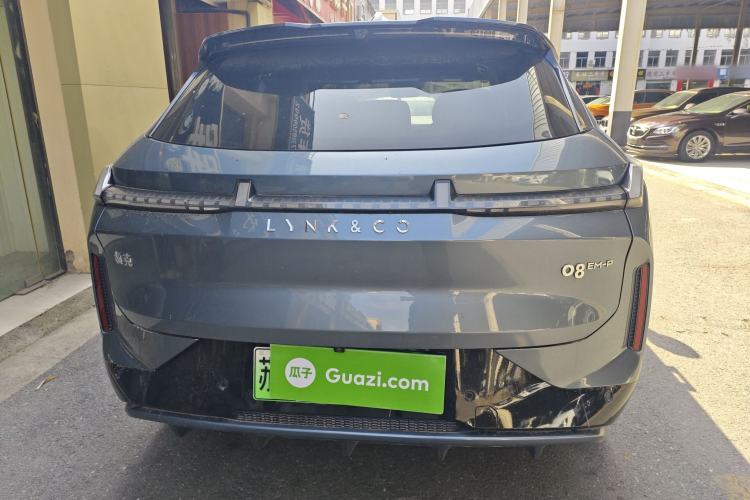 Used Lynk & Co 08 EM-P 2025 220 km All-Wheel-Drive Performance Halo