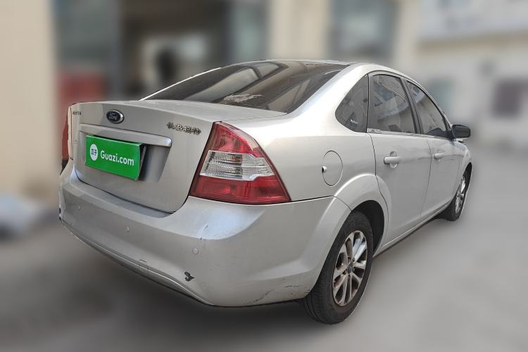 Used Ford Focus 2013 Sedan Classic 1.8L Automatic Base Model
