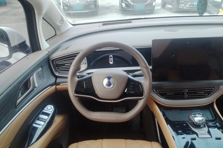 Used Denza D9 2022 DM-i 970 Four-Wheel Drive Flagship Model