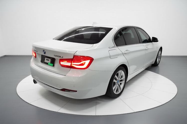 Used BMW 3 Series 2017 320Li Fashion Model
