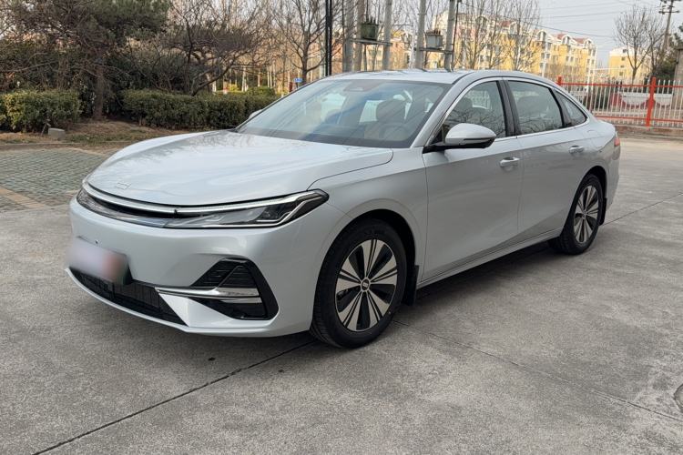 Used Geely Galaxy A7 2025 Model EM-i 150km Prestige Edition